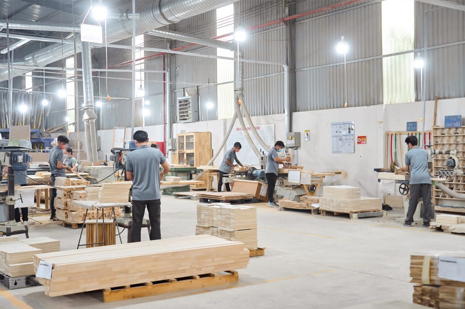 Solid wood furniture Supplier made in Vietnam 1