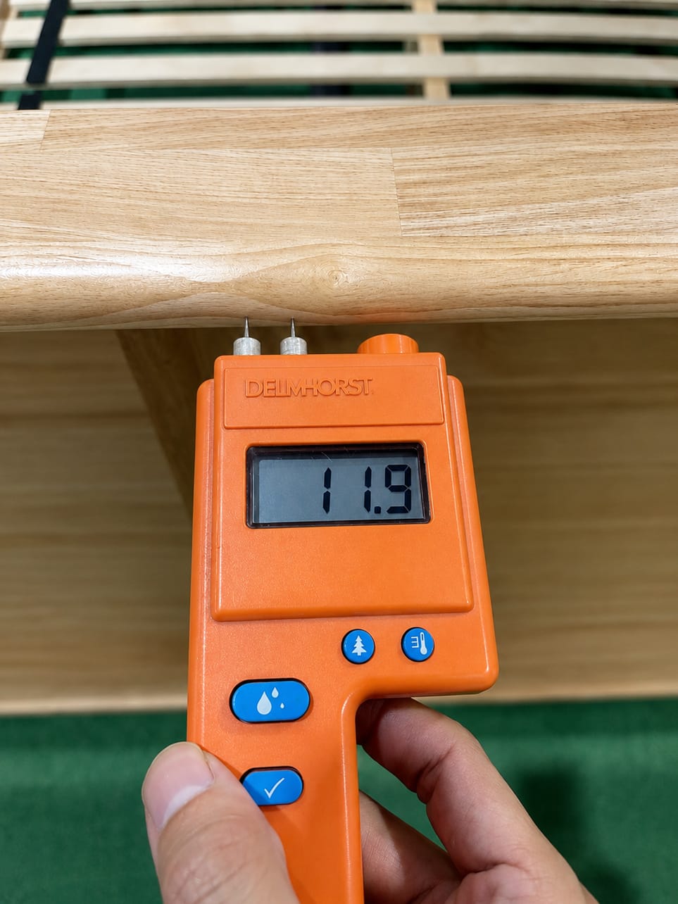 White wood inspection at Vietnam solid wood furniture factory