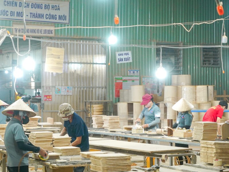 wood furniture manufacturer in Vietnam_1